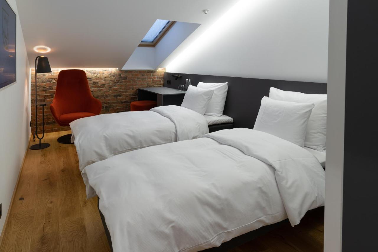 Dunten Hotel Tallinn Buitenkant foto
