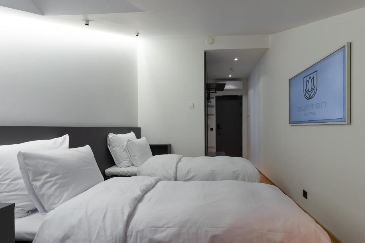Dunten Hotel Tallinn Buitenkant foto